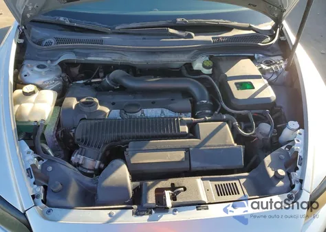 2010 Volvo C30 T5 from USA, damaged, VIN YV1672MK1A2179534